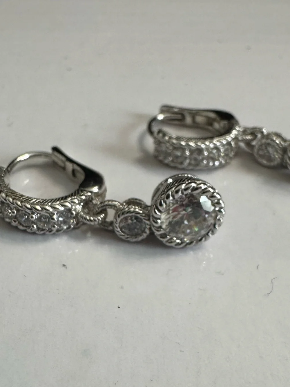 Judith Ripka 925 Silver Textured Drop Earrings w/2 Shimmering Diamonique Stones - Picture 3 of 9